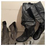 2 Pair of Boots 8, 8.5 2 Pair of Boots 8, 8.5