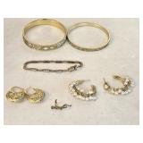 (3) Bracelets, (2) Prs Earrings (3) Bracelets, (2) Prs Earrings
