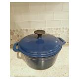 Bella 8" Enameled Cast Iron Dutch Oven Bella 8" Enameled Cast Iron Dutch Oven