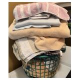 Basket & Towels/ Hand Towels Basket & Towels/ Hand Towels