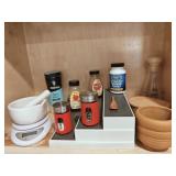 Assorted Kitchen Items Assorted Kitchen Items