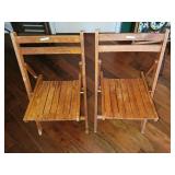 2 Antique Wooden Folding Chairs 2 Antique Wooden Folding Chairs