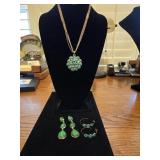 Green Statement Necklace w/2 Sets of Earrings