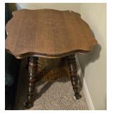 Gorgeous Antique Tiger Oak Table w/Claw Glass Feet