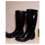 Sz: 6, UGG Rain Black Boots