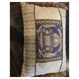 Tapestry Throw Pillow 20"ï¿½13"