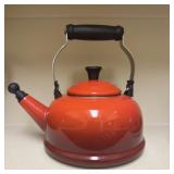 LE Creuset 1.7 Quarts Tea Kettle Pot