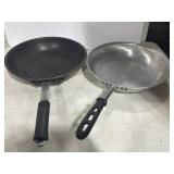 2 Frying Pans 14.5"