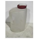 Rubbermaid MixerMate 1-Gallon Pitcher