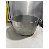 Winware Aluminum 14ï¿½ QT Pan
