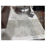 Box With Food Pan Drainer & More