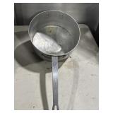 Aluminum 11" x 6" Commercial Pot W/ Long Handle