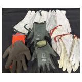 (12) Pairs of Mixed Assorted Gloves