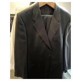 Tailored Louis Roth Suit Sz: 43R