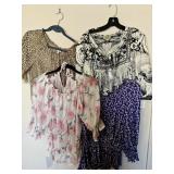 (4) Flowy Tops Sz M/L