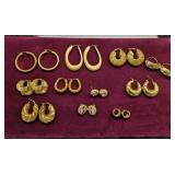 (11) Pr Gold Tone Earrings