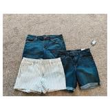 (3) Universal Thread Shorts Sz14