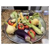 22" Silver Shallow Bowl w/Cloth Vegetables