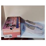 NEW Skechers On The Go Shoes Sz 6.5