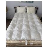 Queen Bed Pad W/2 Pillows