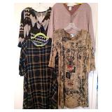 (4) Dresses M/L