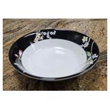 9 1/2" Mikasa Serving Bowl