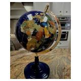 Gorgeous Globe 24"