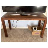 Wooden Table 28ï¿½x20ï¿½x48ï¿½