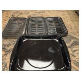 (3) Small Gill Pans + Lg Grill Pan