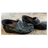 Dansko Vegan Womenï¿½s Shoes 7.5