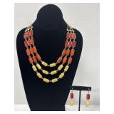 Beautiful 3 Strands Gold Tone 3 Color 10"