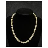 Faux White Pearl Womenï¿½s Necklace