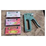 Staple Gun w/ 3 Boxes Staples