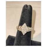 VTG 10K YELLOW GOLD BAND WHITE TOP PAVE DIAMOND