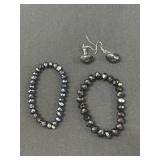 2 Fauceted Stretch Bracelets & Earrings