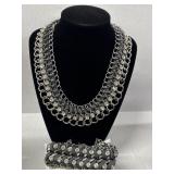Premier Designs Silver Tone Link Entwined With