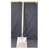 Ames True Temper® Eagleshovel: Steel Blade Handle
