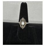Sz: 8, 925 Vintage Ring
