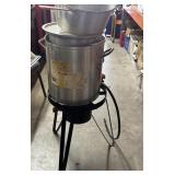 Propane Stand & 3 Pots