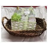 New Bath Set With Wicker Basket