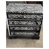 30"x18.5"x30" Dixie 3 Drawer Chest