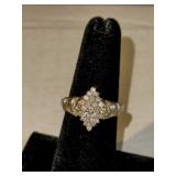 VTG 10K YELLOW GOLD BAND WHITE TOP PAVE DIAMOND