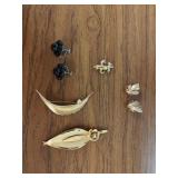 VTG Gold Tone Brooches, Clip on Earrings
