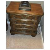 22"ï¿½12.5"ï¿½22.5" Wooden End Table w/4Drawers