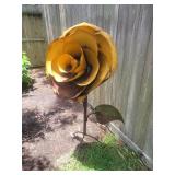 Flower yard decor