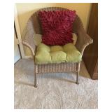 27"x24"x31" Beautiful Wicker Chair W/Decorative