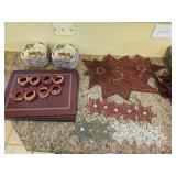 (16) Christmas Snack Plates, (8) Hard Placemats,