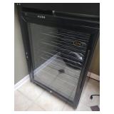 Wine Fridge 24x22x34