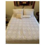 Sz: Q, Quilt Bedding Set Includes Pillows &
