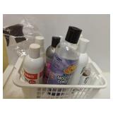 Dog shampoo & bath items